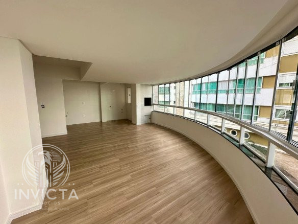 Apartamento  venda  no Centro - Balnerio Cambori, SC. Imveis