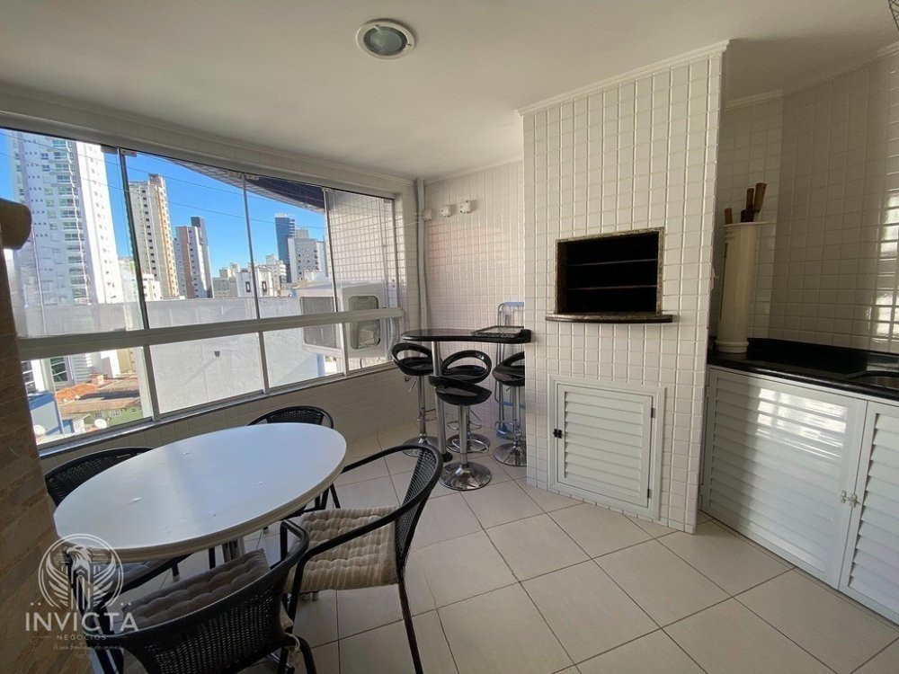 Apartamento  venda  no Centro - Balnerio Cambori, SC. Imveis