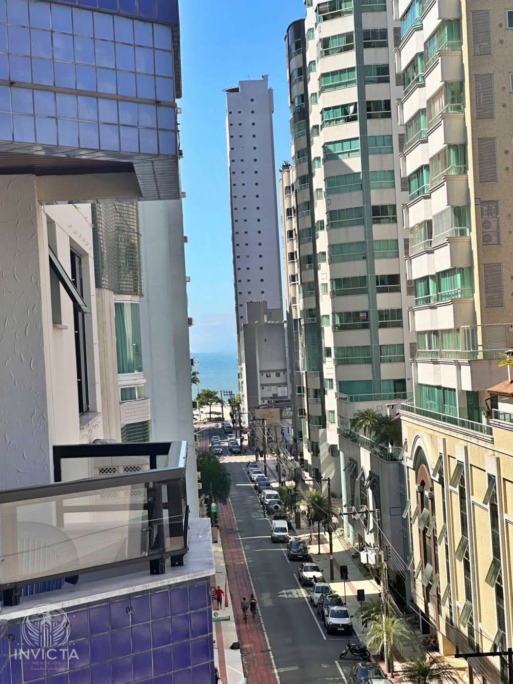 Apartamento  venda  no Centro - Balnerio Cambori, SC. Imveis