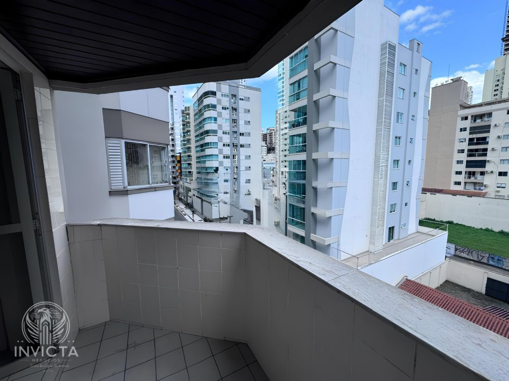 Apartamento  venda  no Centro - Balnerio Cambori, SC. Imveis