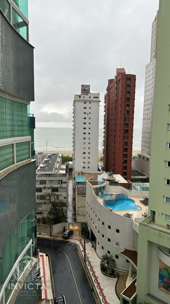 Apartamento  venda  no Barra Sul - Balnerio Cambori, SC. Imveis