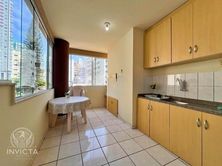 Apartamento  venda  no Centro - Balnerio Cambori, SC. Imveis