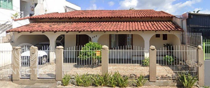 Casa  venda  no Centro - Balnerio Cambori, SC. Imveis