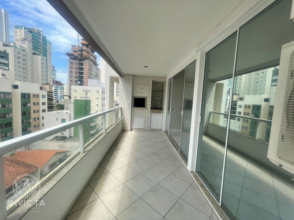 Apartamento  venda  no Centro - Balnerio Cambori, SC. Imveis