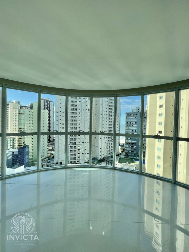 Apartamento  venda  no Centro - Balnerio Cambori, SC. Imveis