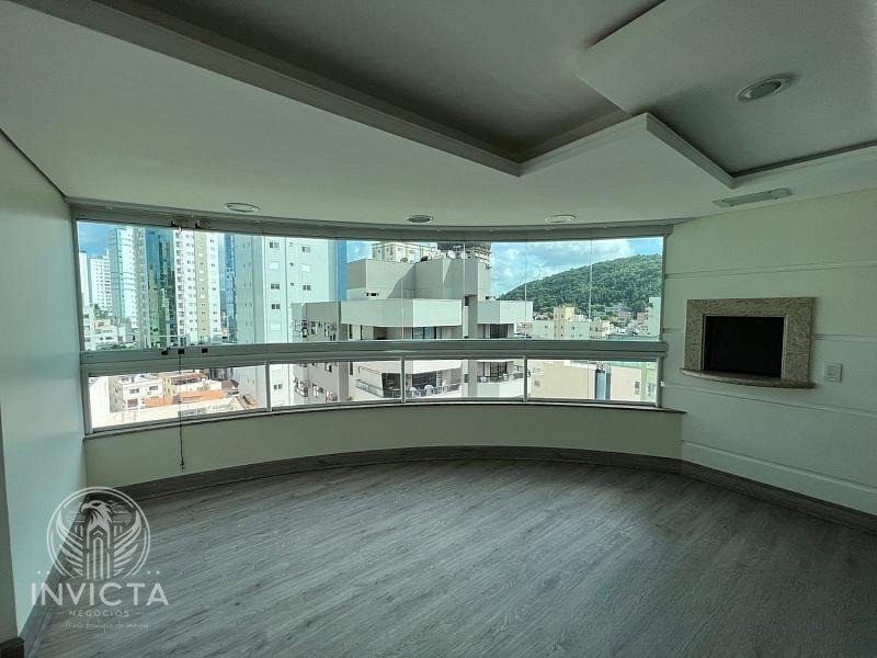 Apartamento  venda  no Centro - Balnerio Cambori, SC. Imveis