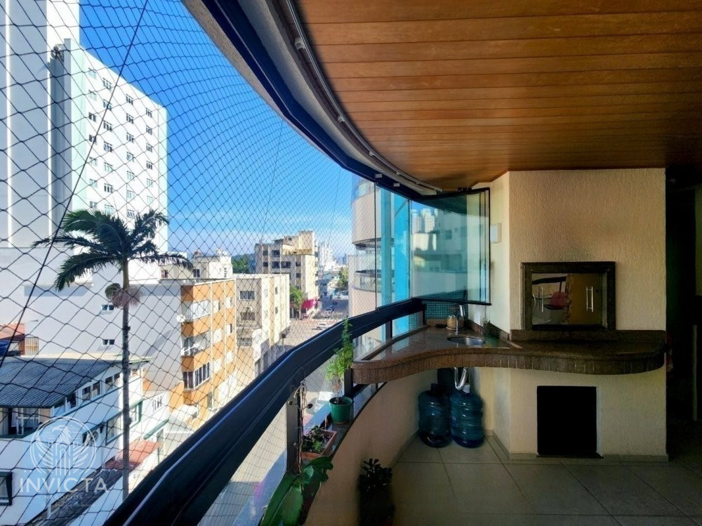 Apartamento  venda  no Centro - Balnerio Cambori, SC. Imveis